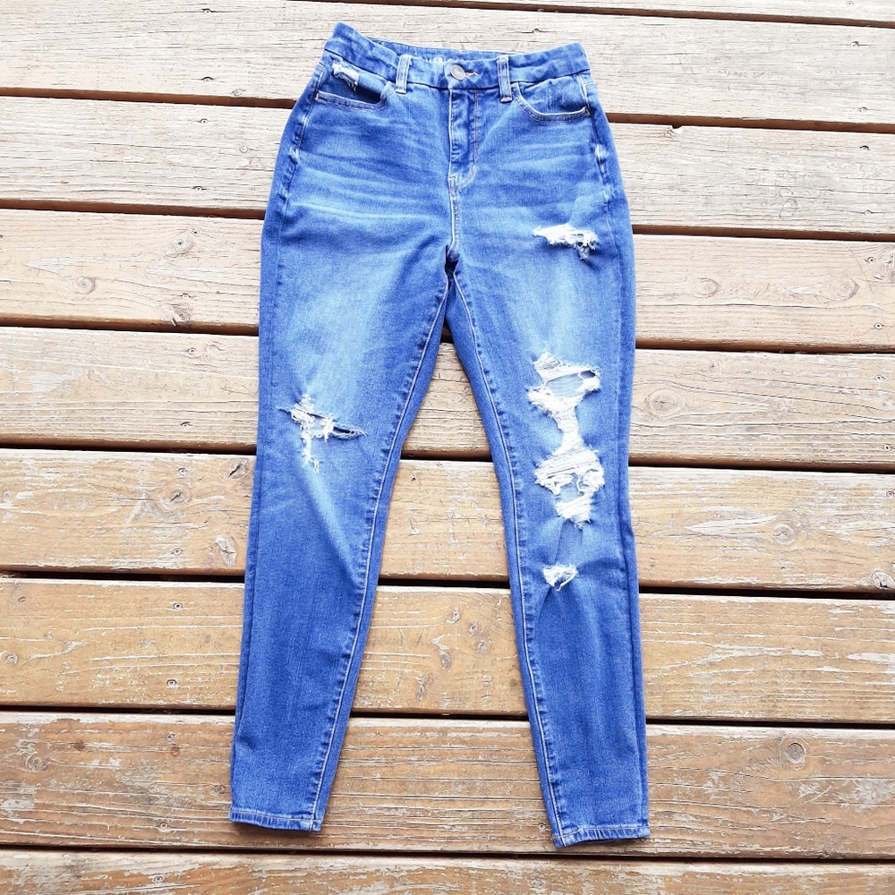 American Eagle Jean " the dream jean"  size 4 regular, used # A352422